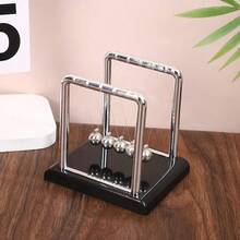 1个牛顿摆平衡球 - 办公桌装饰、物理演示装饰、休闲桌面配件、桌面摆件，非电动塑料结构，无需电池。圣诞节塑料牛顿摆减压悬浮球玩具，办公室装饰创意礼物。（特别提示：拆箱时，请注意连接线缠绕，否则可能导致产品无法正常工作。） - 彩色 - 查看 4