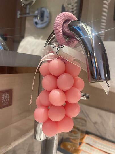 葡萄香皂，护肤佳品，母亲节/情人节礼盒，复古礼品。多种葡萄颜色可选。是情人节、母亲节、生日或派对回礼的完美之选。图片未展示全部颜色。适用于浴室、衣橱、卫生间、鞋柜、客厅、卧室和汽车等场所。