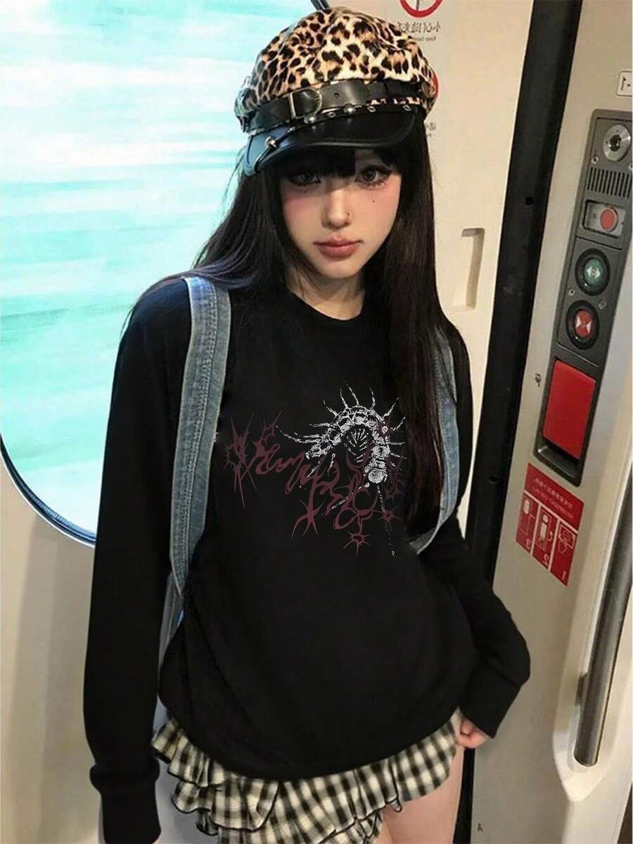 女士圆领T恤，休闲朋克风印花设计，百搭学院风和街头时尚，春秋季款