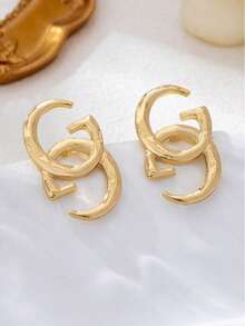 1对几何时尚字母耳钉，适合日常佩戴 - 金黃色 - 查看 3