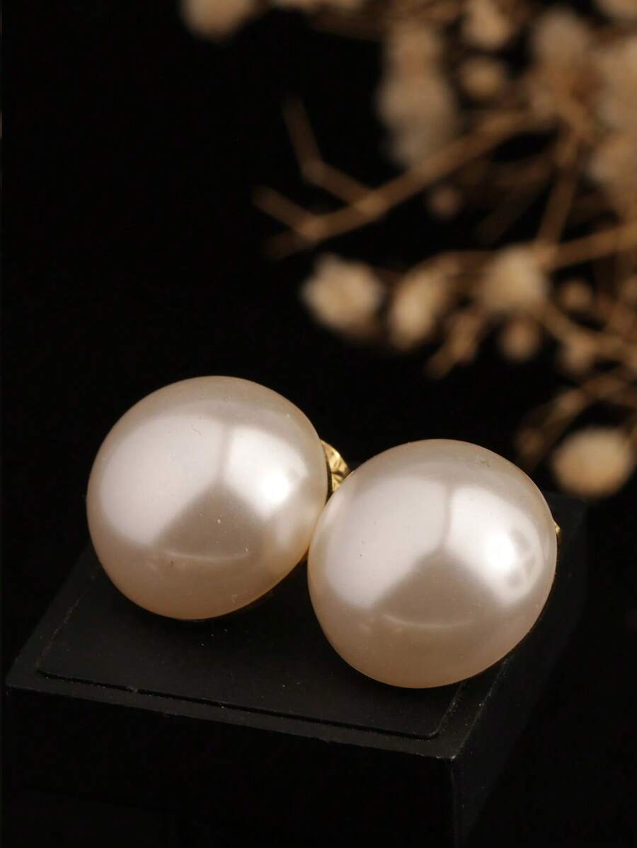 1 Pair Stainless Steel European & American Style White Large Pearl Earrings, 18K Gold Round Semi-Sphere Stud Earrings, Suitable As Wife/Girlfriend Valentine's Day Gift, Daily Wear For Women - Gold Round Hemispherical Faux Pearl Stud Earrings - View 1