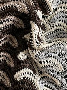 2026春夏新款性感露背网纱纹理面料女士比基尼泳装两件套，适合新年、情人节、音乐节、温泉、泳池派对、夏季海滩度假等场合。 - 黑與白 - 查看 7