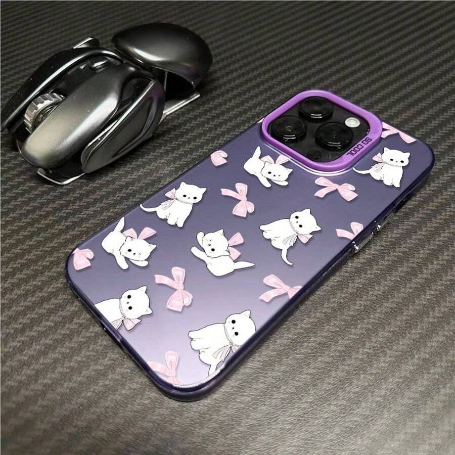Carcasa para iPhone Estilo Cute Gatitos con Lazo - Varias Colores Disponibles (Rosa/Negro/Blanco/Azul Cielo) - Protector Suave Antigolpes Diseño Moda 2026 - Morado - Ver 1