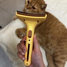 1 pieza Herramienta para desenredar mascotas - Cepillo de pelo con base curva ancha, elimina fácilmente el pelo suelto de mascotas, apto para gatos y perros - Gris - Ver 6