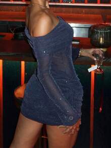 Vestido mini elegante de mujer con hombros descubiertos y semitransparente para primavera, verano, vacaciones y salidas nocturnas - azul real - Ver 2