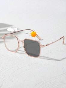 一副女士时尚变色眼镜，优雅精致，经典永恒，适合户外活动、驾驶、露营、街头摄影、日常装饰等场合。 - 彩色 - 查看 3