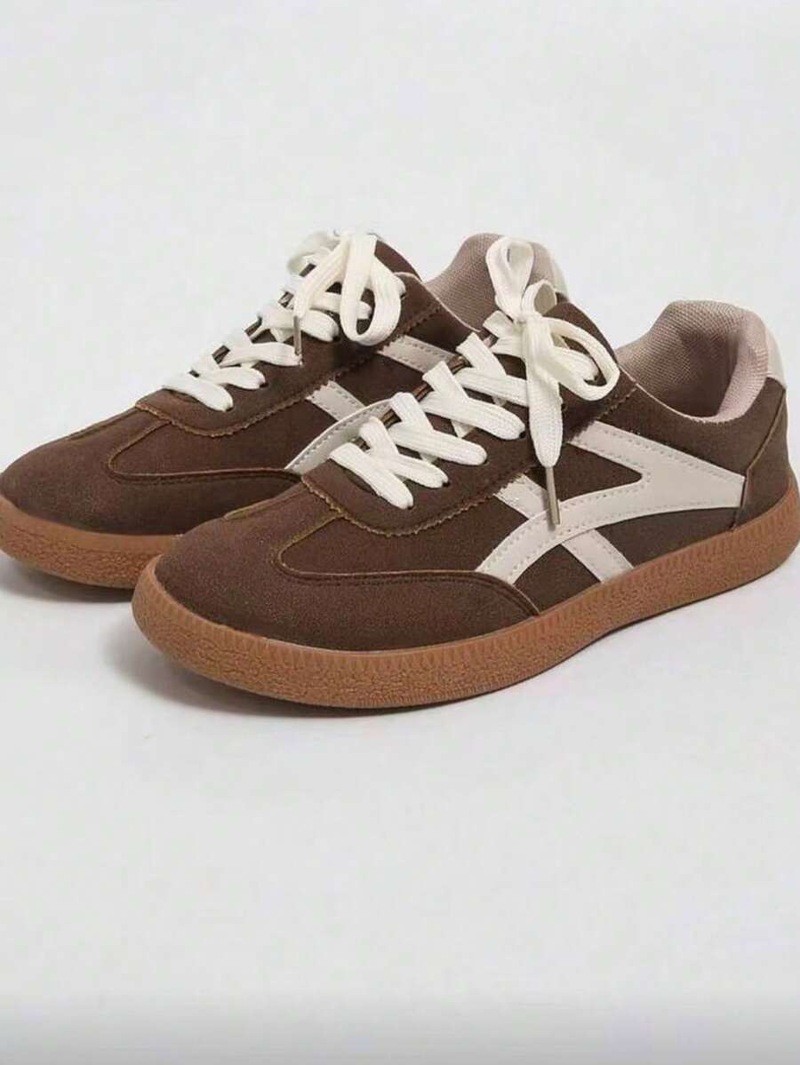 Women's Round Toe Flat Lace-Up Printed Casual Sneakers - Brown - View 1