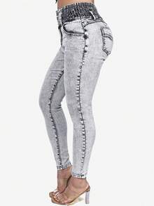 1 chiếc quần jeans dáng ôm được nâng cấp, xử lý bằng kỹ thuật giặt đặc biệt, thích hợp cho kỳ nghỉ hoặc phong cách thường ngày. - Màu Xám nhạt - Xem 2