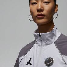 Jordan Women's AS W J ANTHEM JKT PSG Woven Jacket Without Hood IF3818-043 - Grey - View 4