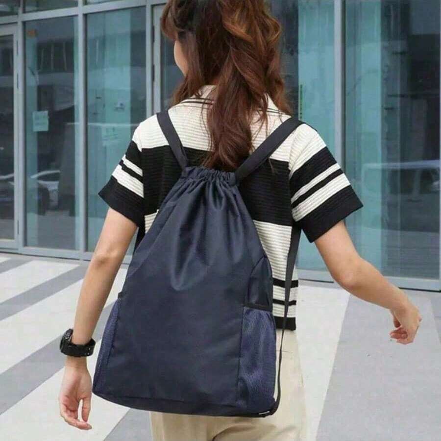 1个新款抽绳背包，球类收纳袋，时尚运动风，大容量，男女通用，适合旅行、健身、球类运动