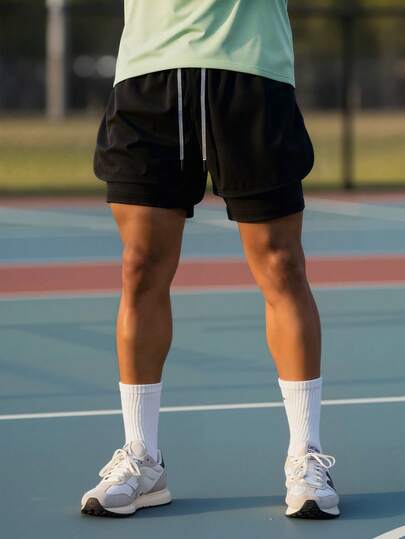 1件装夏季速干黑色跑步短裤，内置内裤，男士二合一运动短裤，男友风男士训练裤，适合健身房健身，适合健身房锻炼。