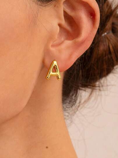 1对时尚不对称26字母耳环创意不锈钢女士饰品日常装饰