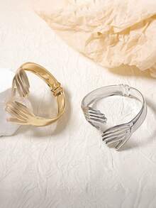 1pc Unique Asymmetrical Arc Design Embracing Personalized Metal Bangle Bracelet For Women - Palm Bracelet - View 2