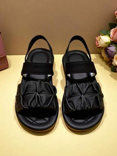 2026 Spring/Summer Limited Edition [3-12 Years Old Girls' Soft-Soled First Walking Shoes][Infant Toddler] Matte Black 3D Pleated Elastic Heel Strap Skin-Friendly Soft Lining Non-Slip Cushioned Soft Outsole Open Toe Elastic Heel Design Versatile Fashion Style [Children's Basic Sandals][Girls' Flat Fashion Shoes] Commute, Street, Afternoon Tea, Multi-Occasion Wear