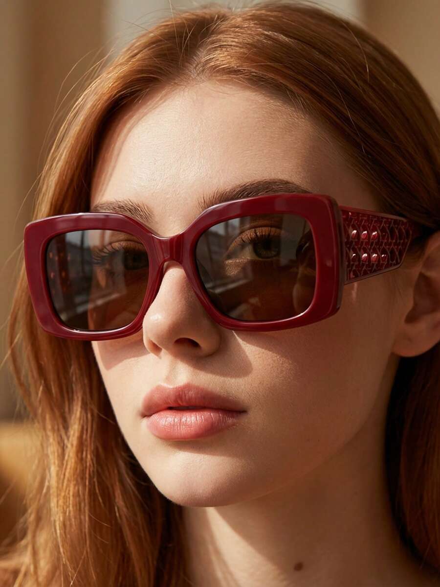 1副女士红色猫眼PC大框个性化镂空编织宽腿街头风旅行度假时尚眼镜 - 紅色 - 查看 1