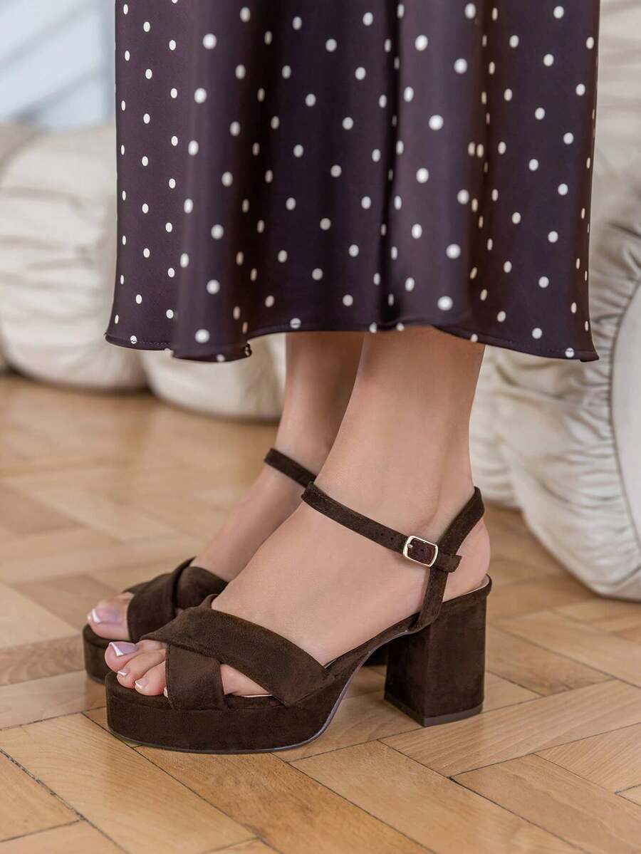Sandal đế xuồng vuông bằng da lộn - Phong cách mùa hè sành điệu - Nâu 2838 - Xem 1