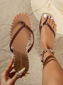 新款时尚人字拖，露趾平底凉鞋，舒适防滑，百搭易清洁，适合海滩和日常穿着 - 棕色 - 查看 2