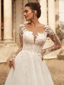 Enchanting Sheer Neck Lace Long Sleeve 3D Lace Appliqué Tulle A-Line Wedding Dress With Train, Wedding Dresses For Bride, Elegant And Comfortable, Includes Plus Sizes, Bridal Gown, Formal Dresses For Women, Suitable For Wedding, Party, Vacation, Bride, Formal Occasions, Dinner Dress, Prom Dress, After-Party Dress, Homecoming Dress, Cocktail Party, Birthday Party, Celebration, Gala, Festival, Ceremony - trắng - Xem 3