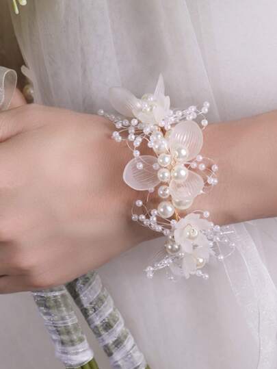 1pc Handmade Floral Wrist Corsage, Romantic Purple Rose & Pearl Bridesmaid Bracelet, Green Nature-Inspired Wedding Accessory