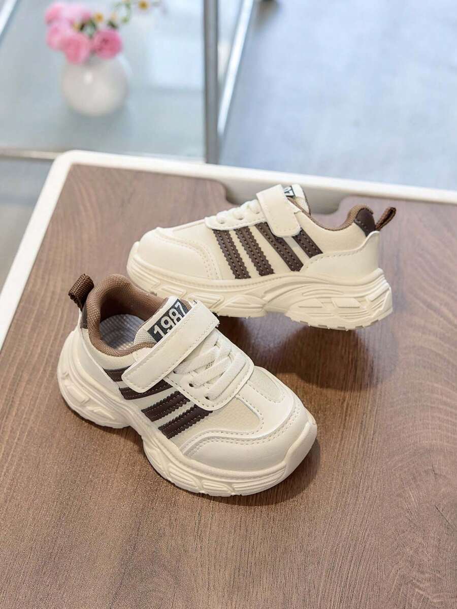 1双休闲运动鞋，鞋面柔软，耐磨防滑轻便鞋底，四季皆宜 - 棕色 - 查看 1