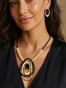 2件套 时尚中东几何派对节日椭圆形镂空设计耳环和吊坠首饰套装，独特的欧美风格 - 彩色 - 查看 4