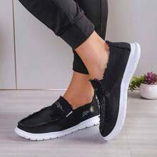 Daisy Embroidered Women's Shoes, Fashionable Low-Top Slip-On Flats, Are An Elegant Pair Of Women's Casual Shoes - Black - View 6