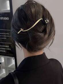 1个优雅仿珍珠字母发夹，扭纹设计，奢华直杆发夹，带青蛙扣，可固定在脑后，女士适用 - 彩色 - 查看 7