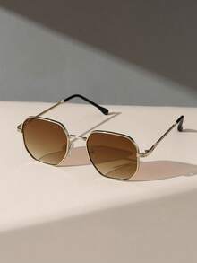 1 Pair Women's Small Personalized Cute Gold Metal Frame Fashion , Suitable For Holiday Gifts, Outdoor Driving, Beach Parties, Golf, And An Ideal Choice For Women's Autumn/Winter Outfits, Business Casual, Summer Beach Vacation, Outdoor Activities And Travel.