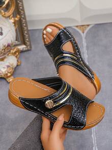 Black Crocodile Pattern