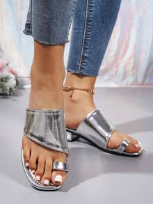 Sandalias de tacón grueso y bajo para mujer, cómodas para usar en interiores/exteriores, sandalias casuales y de moda, adecuadas para primavera, verano, playa y vacaciones - Plateado - Ver 5