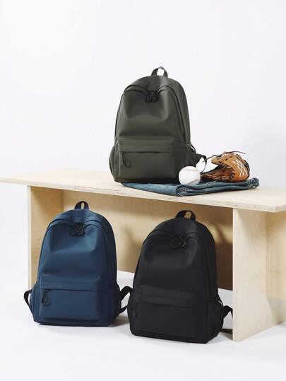 这款大容量、时尚简约、精致的纯色休闲背包采用尼龙材质，拉链开合，是秋冬季节的理想之选。它拥有便捷的拉链开口，适合日常使用、外出、上学和旅行。同时，它也是一份绝佳的生日或圣诞礼物。