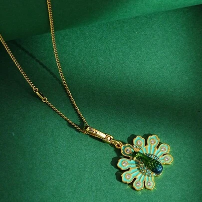 1pc Fashionable Enameled Rhinestone Peacock Pendant Necklace, Handpainted Intricate Animal Decor, Suitable For Women's Daily Wear