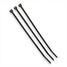 Cinchos plásticos de 15 pulgadas) en color negro POR PAQUETE QUE CONTIENE 25PIEZAS , ideales para organizar, sujetar y fijar cables, mangueras, bolsas y distintos objetos. Están fabricados en material plástico resistente que permite un ajuste firme y uniforme. Su sistema autoajustable facilita la instalación sin necesidad de herramientas. Son adecuados para uso en el hogar, taller, oficina, instalaciones eléctricas, automotrices y trabajos generales donde se requiera orden y sujeción confiable. - Negro - Ver 3