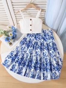 Bộ 2 món cho bé gái, gồm áo croptop trắng mềm mại, dáng ôm và chân váy xòe họa tiết hoa màu nước xanh trắng. - Nhiều màu - Xem 1