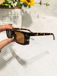 1 Pair Unisex Minimalist Square Design Metal Inlaid Fashion Glasses, Suitable For Cycling, Driving, Dating, Beach, And Daily Wear - Multicolor - View 4