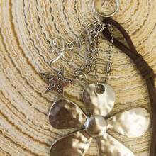 Bohemian Large Metal Flower Tassel Keychain, Minimalist Streetwear Style Bag/Waist Metal Pendant - Metal Sunflower - View 6