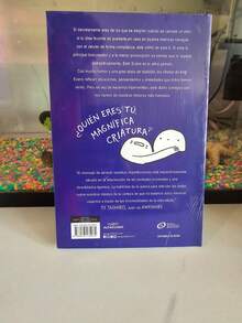 Diario de una ansiosa refleja un relato íntimo sobre los pensamientos, miedos y emociones de quien vive con ansiedad. A través de la escritura diaria, la autora muestra cómo la ansiedad influye en la vida cotidiana, las relaciones y la percepción de uno mismo, invitando a comprender, normalizar y reflexionar sobre la salud emocional. - Libro único - Ver 2