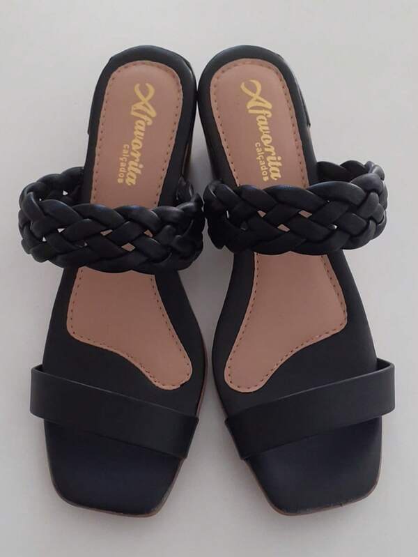 Sandália Feminina tamanco de salto Grosso Bloco do 34 ao 42 Modelo tranca e tira Carnaval