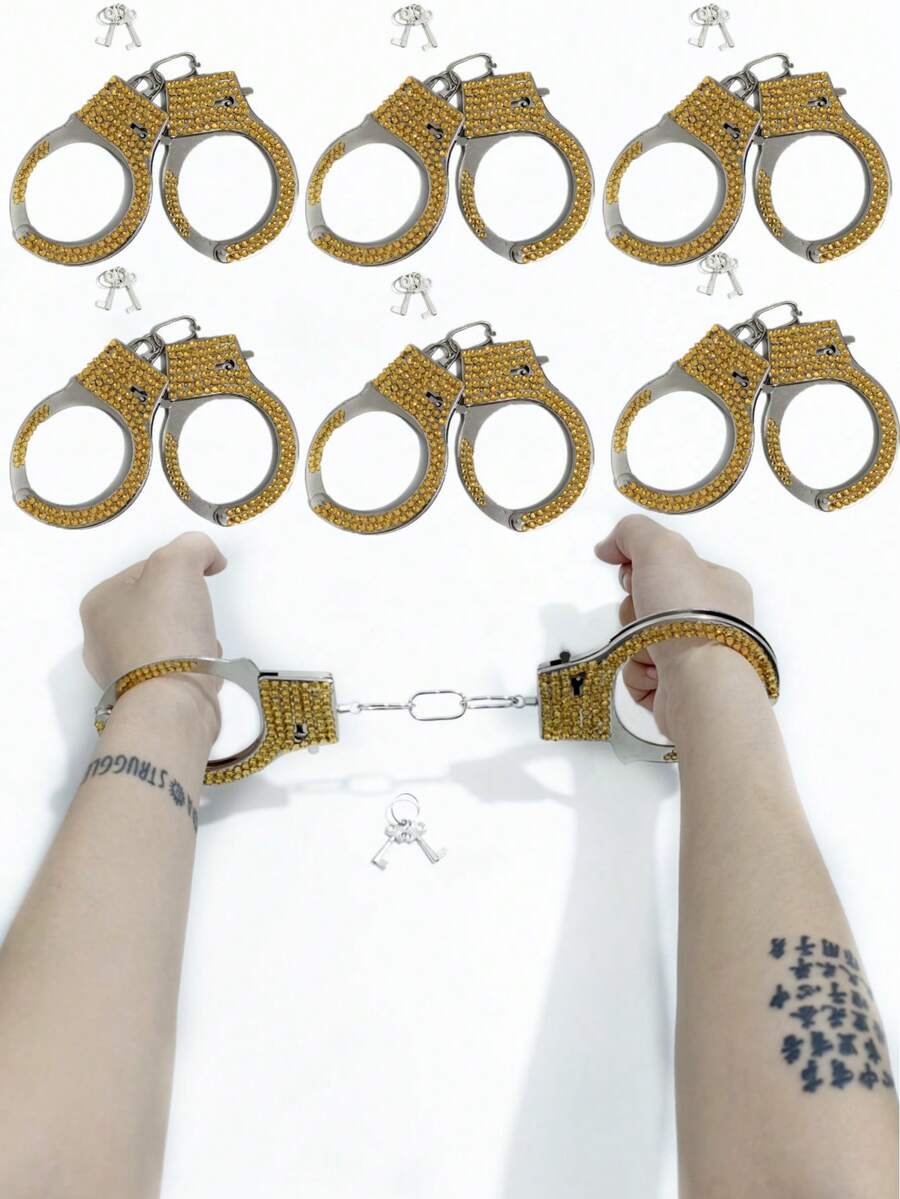 1个黄金钻石手铐，内径小于5厘米（注：由于钻石为手工镶嵌，表面可能存在少量胶水溢出，这与产品质量无关。如果您介意，请勿下单。谢谢。） - 彩色 - 查看 1