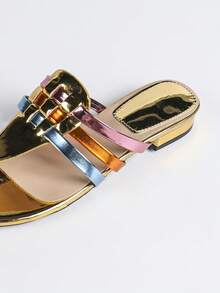 2cm Low Heel Bohemian Style Iridescent Strap Thong Flat Sandals, Summer Beach Holiday Casual Slip-On Slippers - Gold - View 8