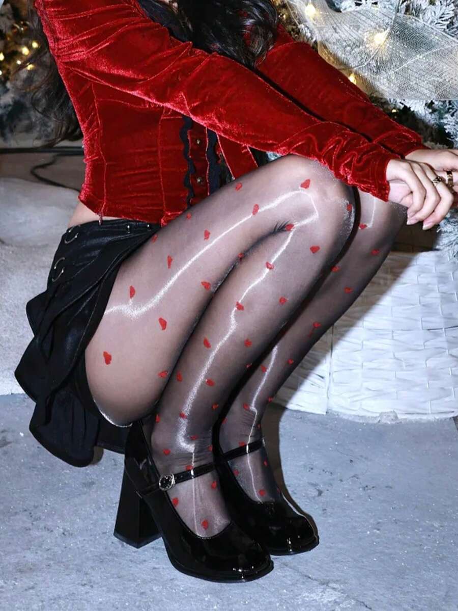 亮黑色丝袜，饰有红色爱心图案，性感时尚，适合办公室或约会穿着。 - 彩色 - 查看 1