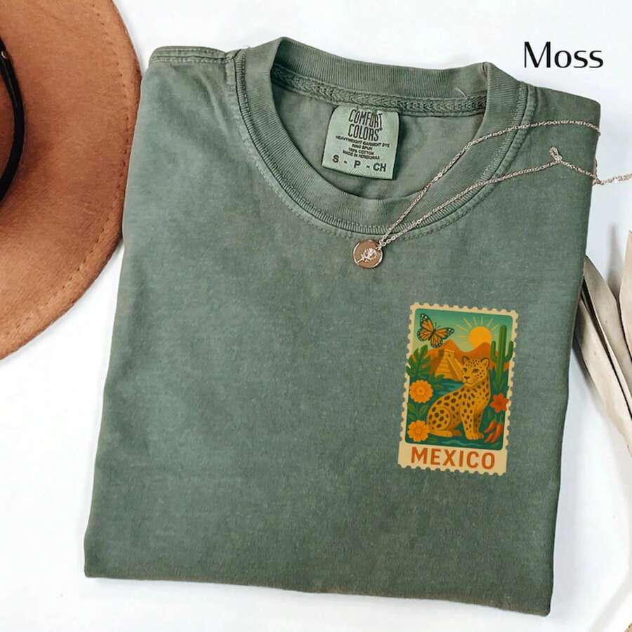 Camisa de viaje a México | Camiseta con ilustración de sello vintage de México | Jaguar, Diseño de Pirámide y Floral para Viajeros - Blanco y negro(no personalizable) - Ver 1