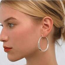 一对925纯银镀层简约抛光圆形耳环，时尚魅力女士珠宝礼品 - 銀色 - 查看 1