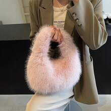 现货！2026新款冬季毛绒大容量手提包 - 女士粉色单肩托特包，时尚毛绒包。情人节送她的完美礼物，日常使用/约会/购物的理想之选。批发供应，限时特价，超值！冬季女士必备可爱包包！ - 粉色 - 查看 5