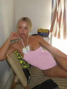 2026 Women's Pink Monokini With 3D Floral Decor, Sexy Fitted Swimsuit For Beach Holiday - Pink - View 2