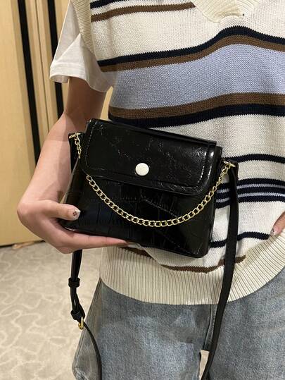 女士时尚简约纯色鳄鱼纹压花翻盖小方包，配有可调节肩带和链条装饰，轻便休闲百搭手提包/单肩包/斜挎包，适合女孩、少女和大学生