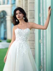 YOUKEFEIER Spaghetti Strap V-Neck Lace Embroidered Champagne Long Wedding Dress, Suitable For Outdoor, Lawn, Beach Weddings - Beige - View 10