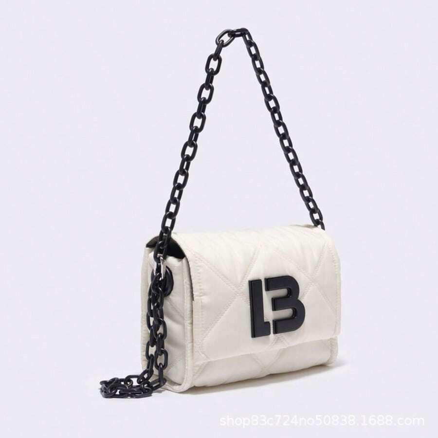 New Spanish B-Down Fabric Shoulder Bag Chain-Strap Convertible Crossbody Bag - 4 - 查看 1