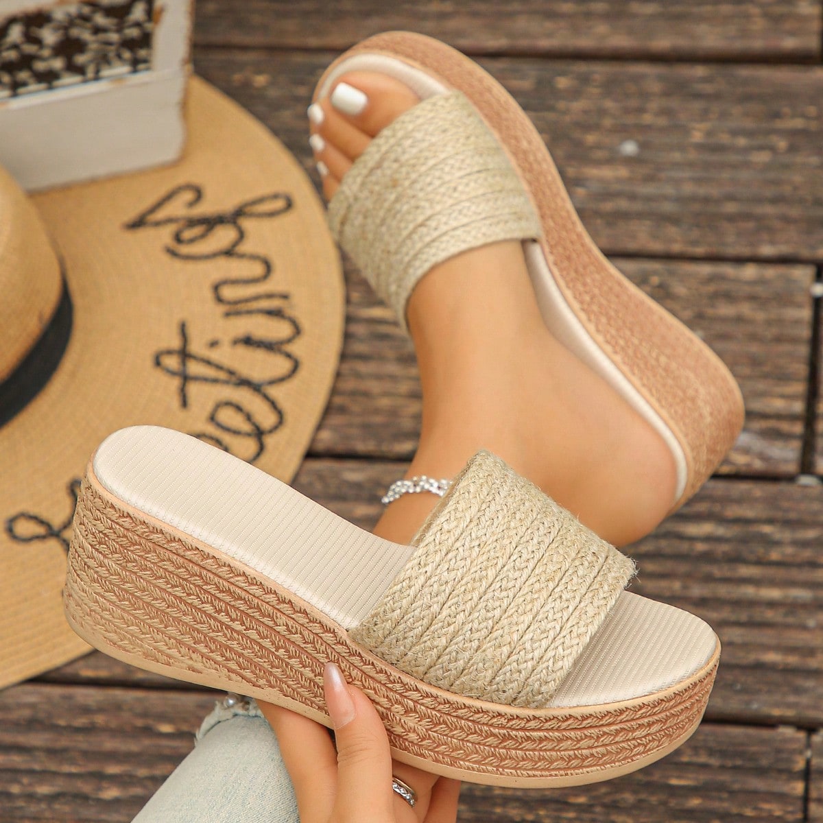 Par de sandalias de plataforma con suela gruesa, adecuadas para adolescentes en verano, apropiadas para salidas diarias, vacaciones, uso casual, playa