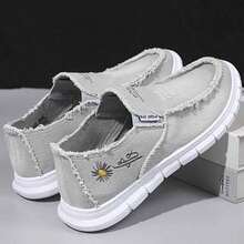 Daisy Embroidered Women's Shoes, Fashionable Low-Top Slip-On Flats, Are An Elegant Pair Of Women's Casual Shoes - Grey - View 6